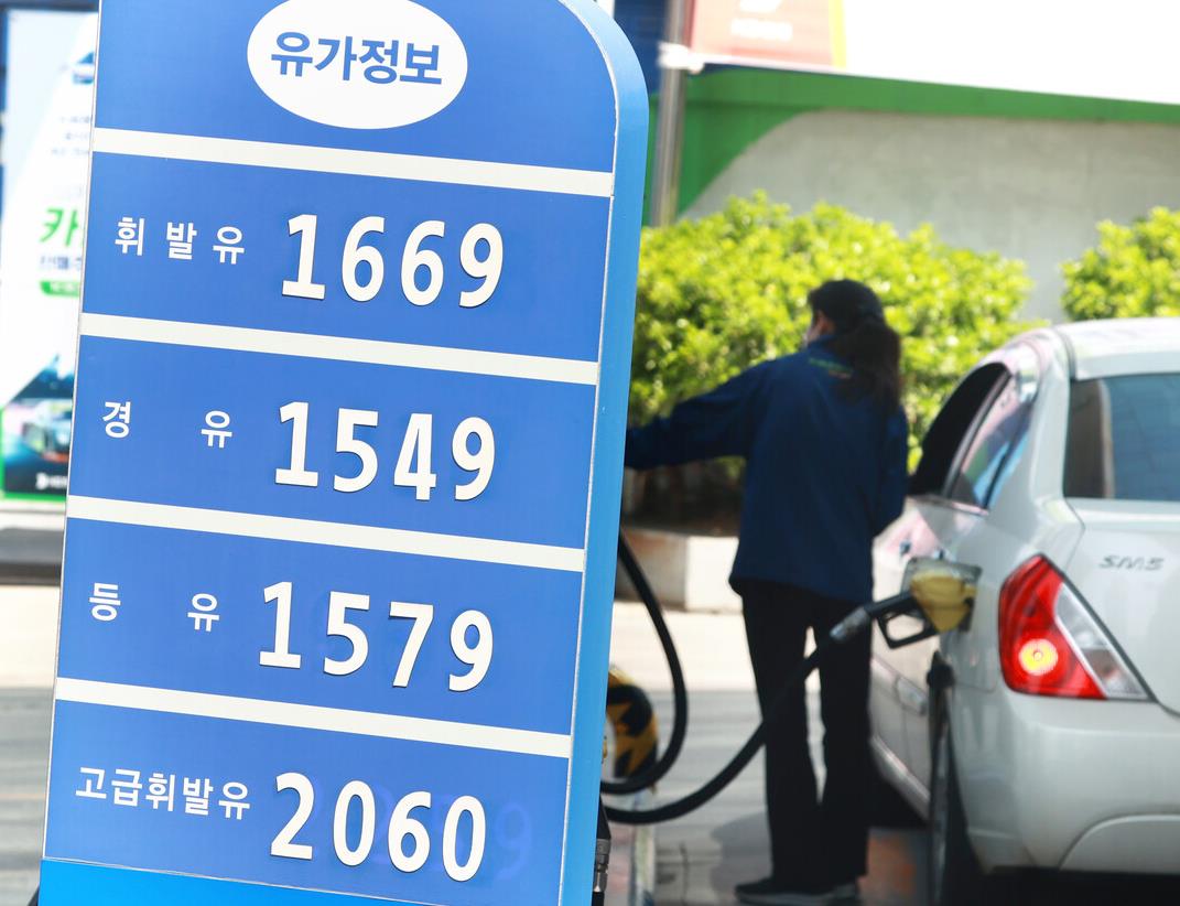 기름값 절약! 연비 높이는 운전 습관 5분 정리